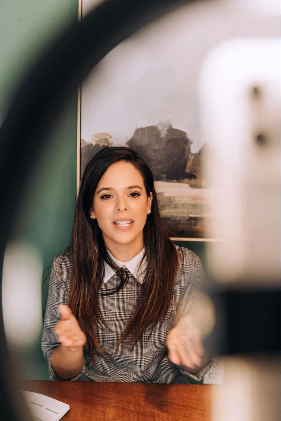 young-woman-recording-tutorial-on-video-chat-at-ho-2022-11-15-21-05-37-utc.jpg